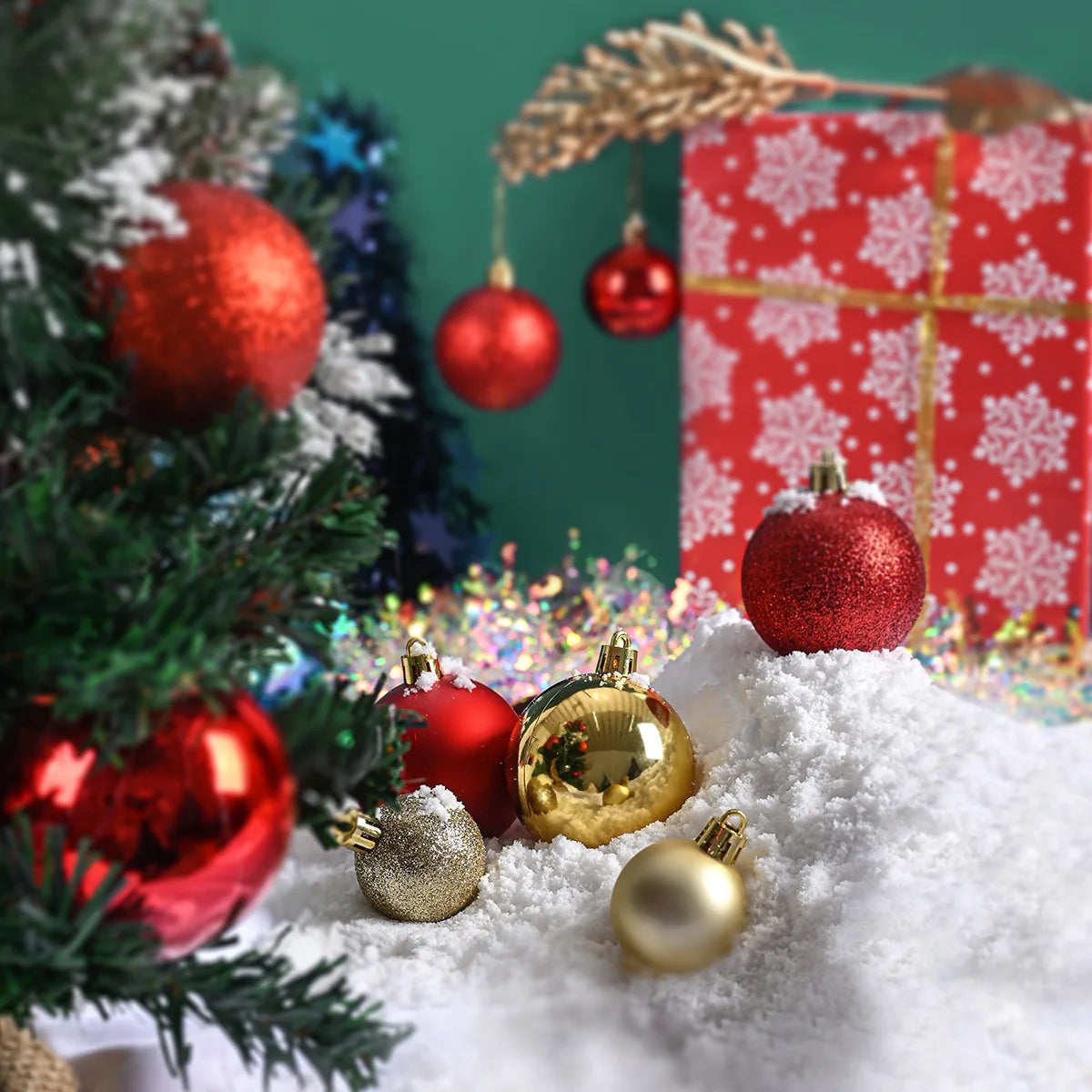 24pcs 3cm Christmas Balls Ornaments Tree Pendants