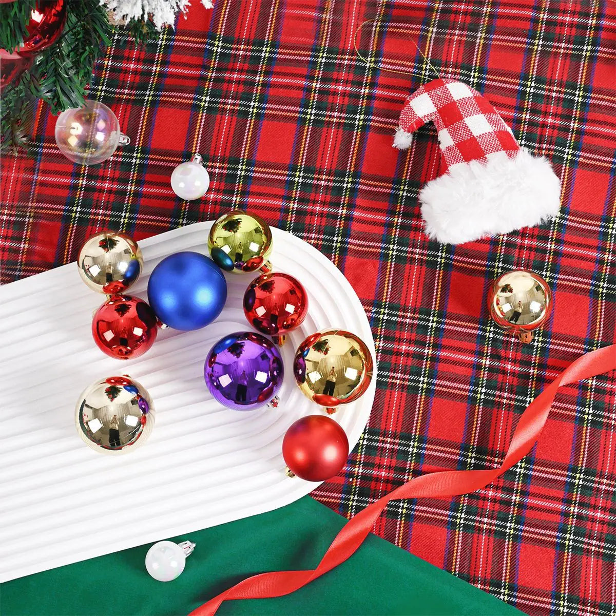 24pcs 3cm Christmas Balls Ornaments Tree Pendants