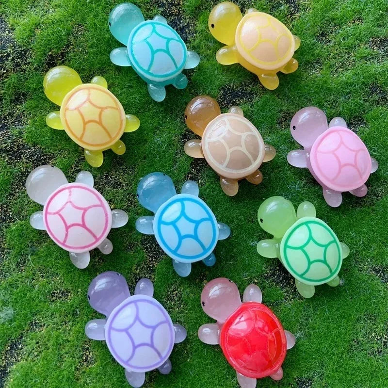50/2pcs Cute Mini Luminous Turtle Ornaments Glowing in The Dark Miniatures