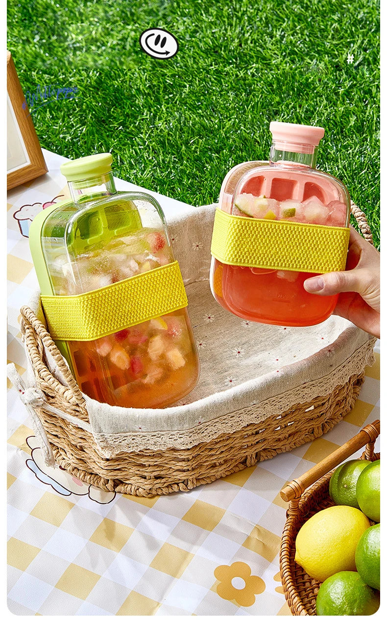 2-in-1 Silicone Ice Cube With Straw Food-grade Ice Maker Kettle Pressing Mold Ice Drink Bottle