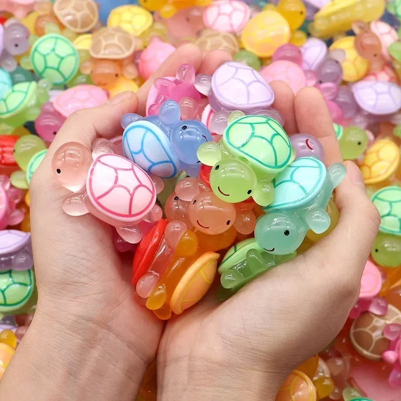 50/2pcs Cute Mini Luminous Turtle Ornaments Glowing in The Dark Miniatures