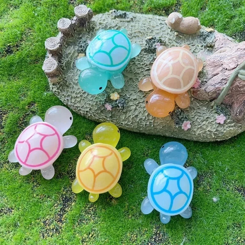 50/2pcs Cute Mini Luminous Turtle Ornaments Glowing in The Dark Miniatures