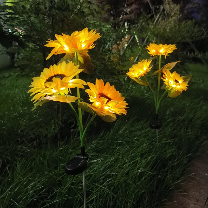 Brighten Garden with 3 Heads Solar Simulation Sunflower LED Lights